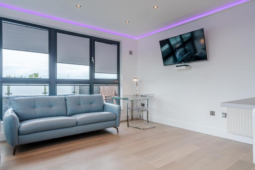 Central Penthouse With Hot Tub & Views 23 Cheltenham Esterno foto